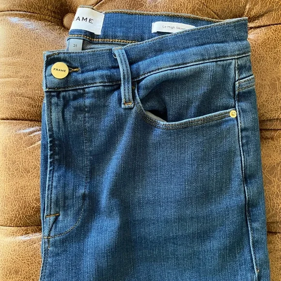 Frame Denim - Picture 5 of 10